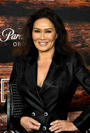 Tia Carrere, 58'