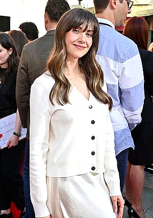 Alison Brie, 42'