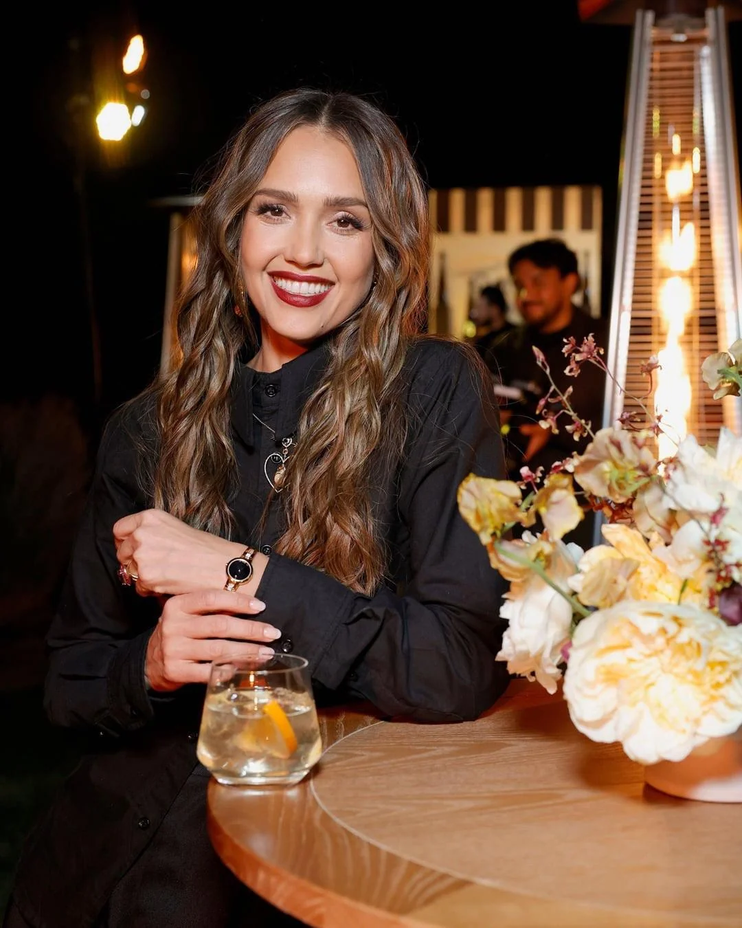 Jessica Alba, 43 picture 2 of 3