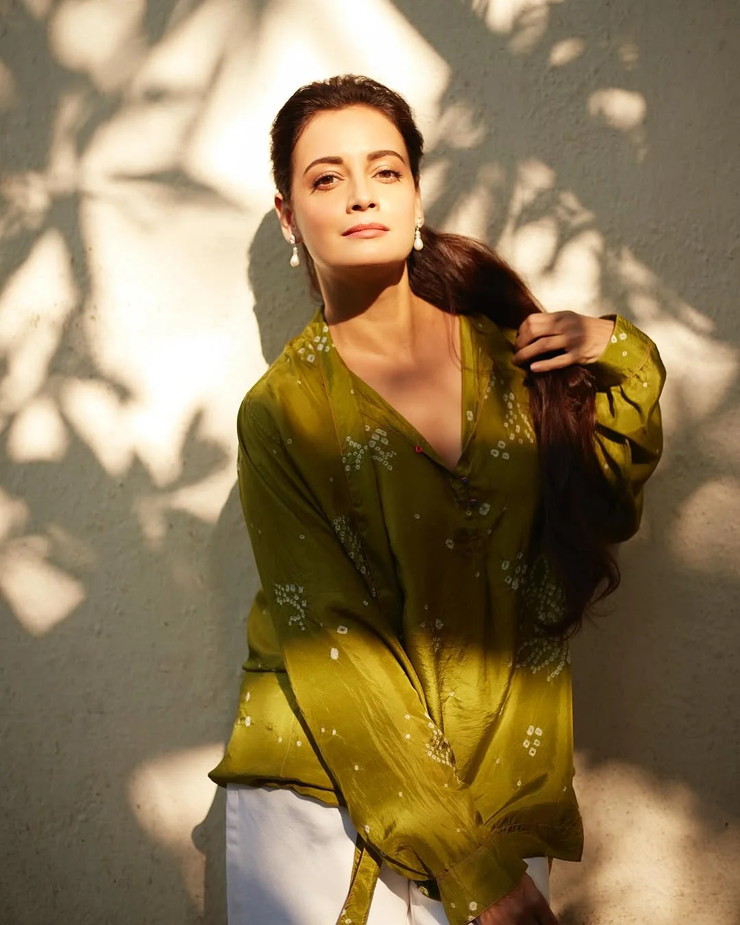 Dia Mirza, 43 picture 1 of 5