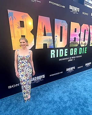 Rhea Seehorn, 52'