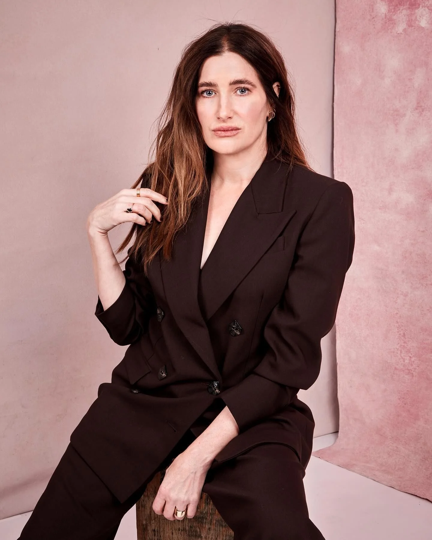 Kathryn Hahn, 51 picture 1 of 2