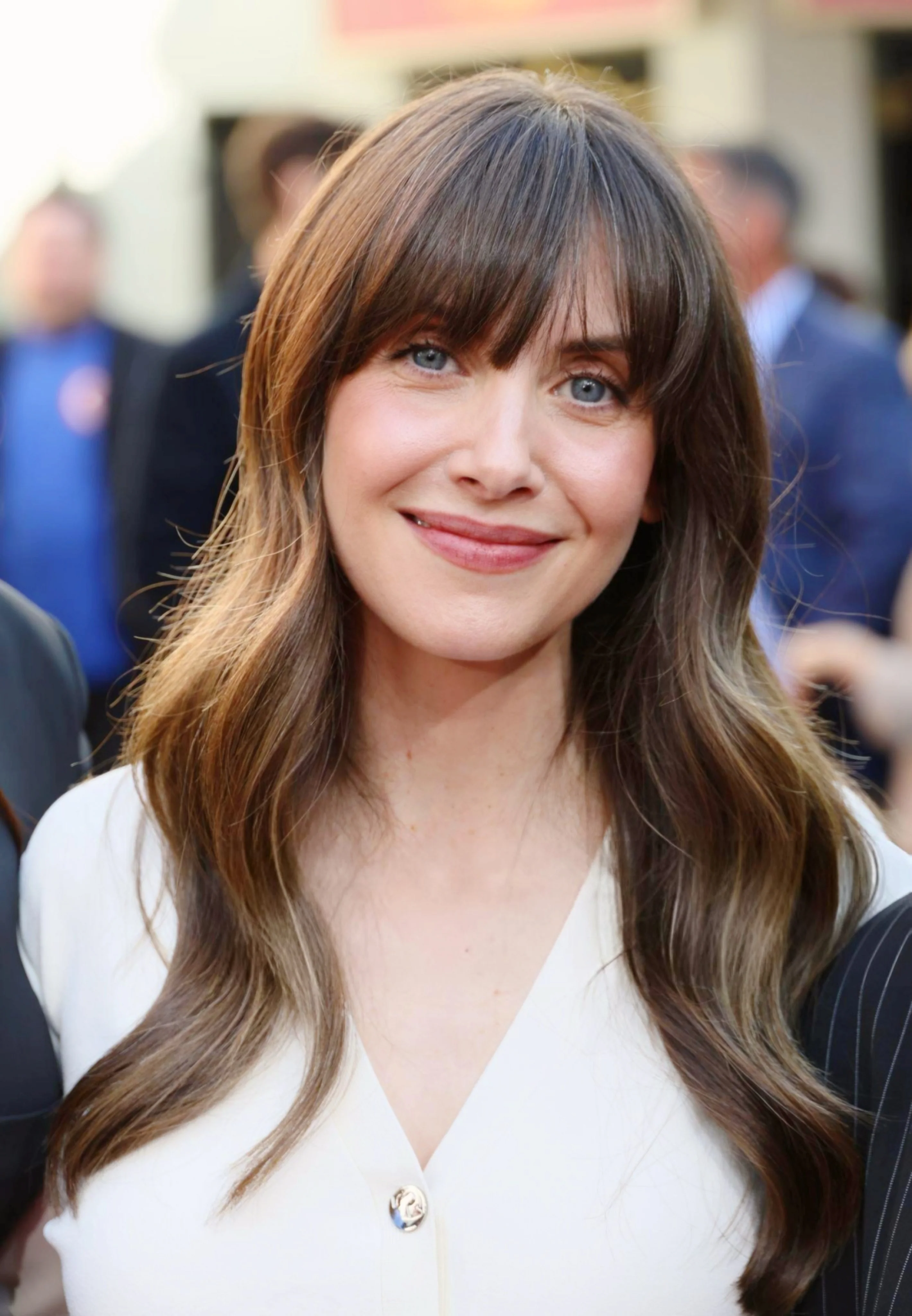 Alison Brie, 42 picture 1 of 4