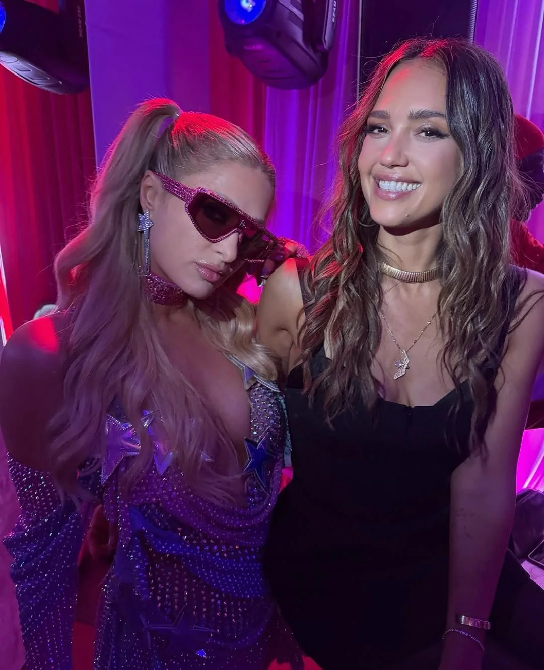 Paris Hilton, 44, and Jessica Alba, 43 picture 1 of 1