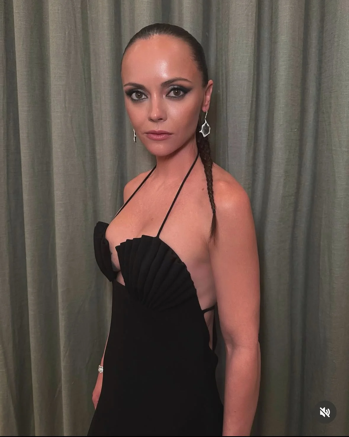 Christina Ricci, 44 picture 2 of 2