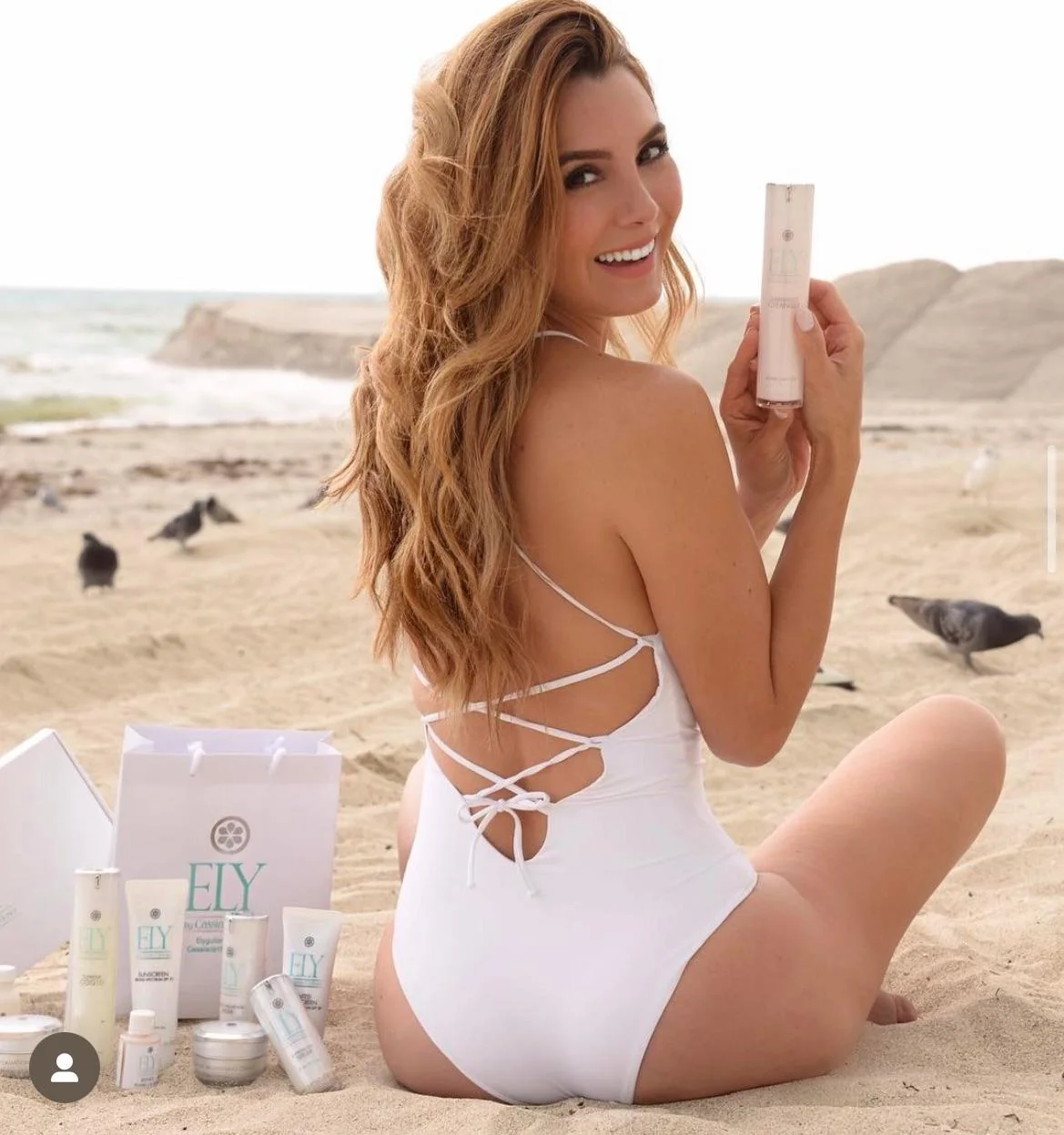 Elizabeth Gutierrez, 45 picture 5 of 5
