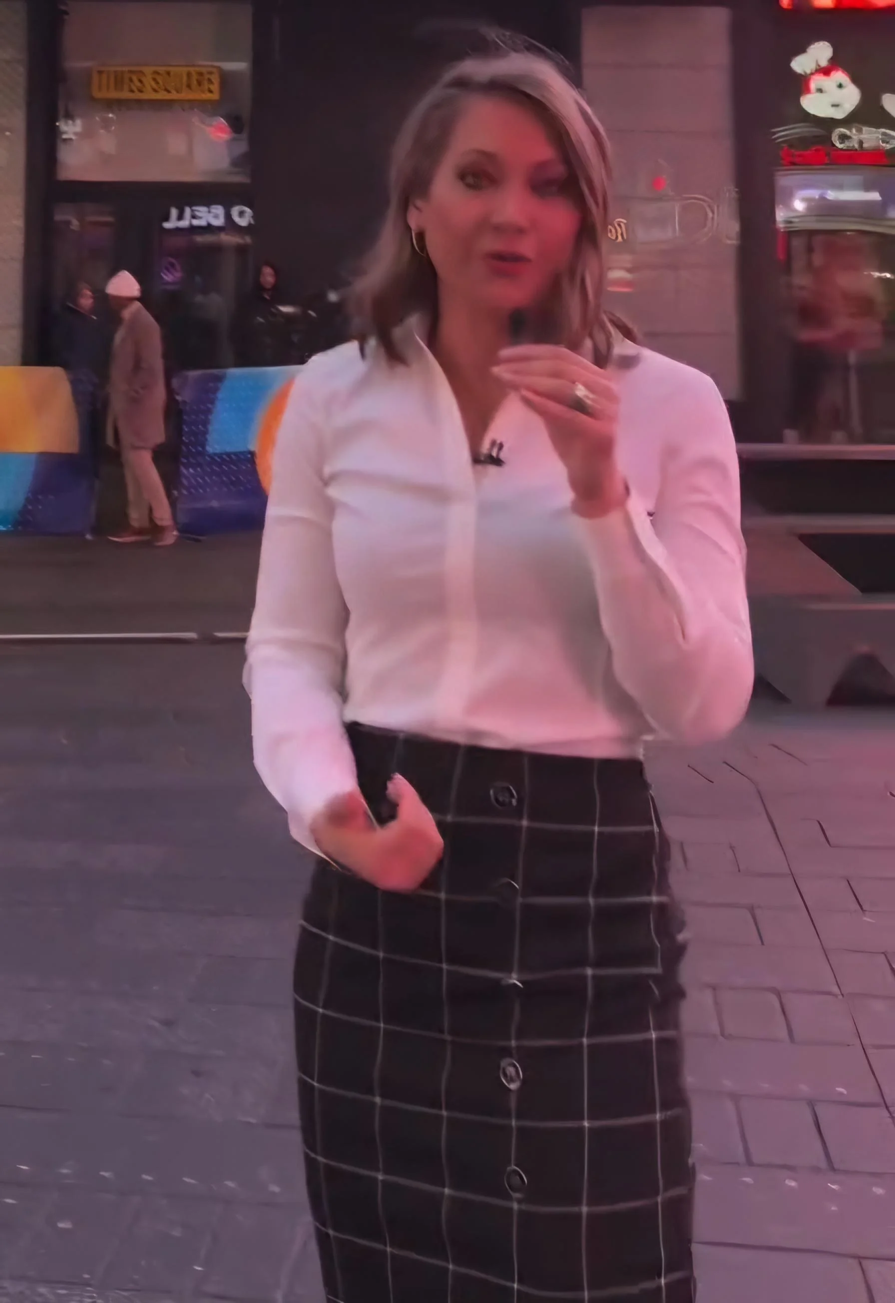 Ginger Zee, 44 picture 6 of 7