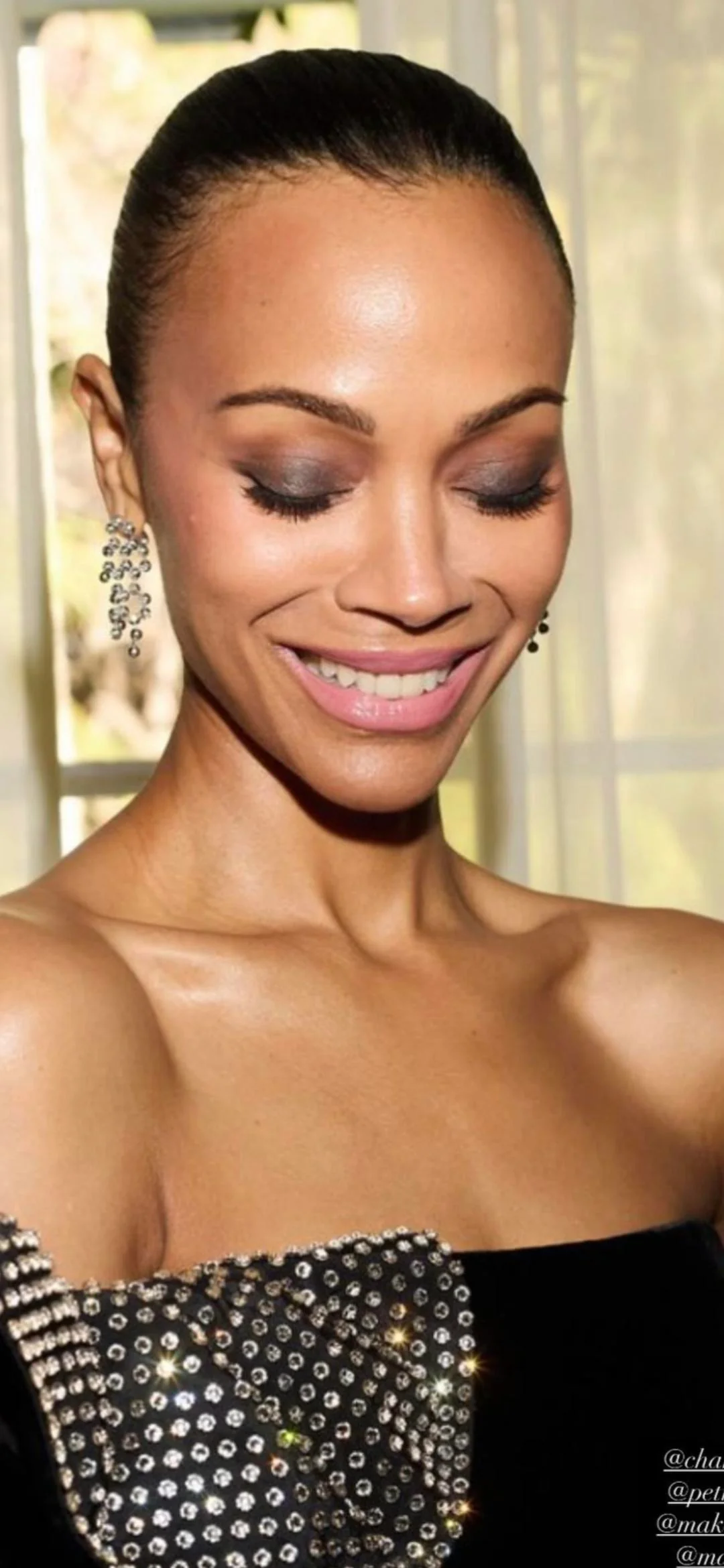 Zoe Saldana, 46 picture 2 of 2