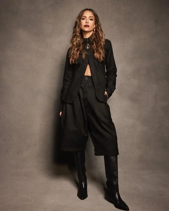 Jessica Alba, 43 picture 2 of 3