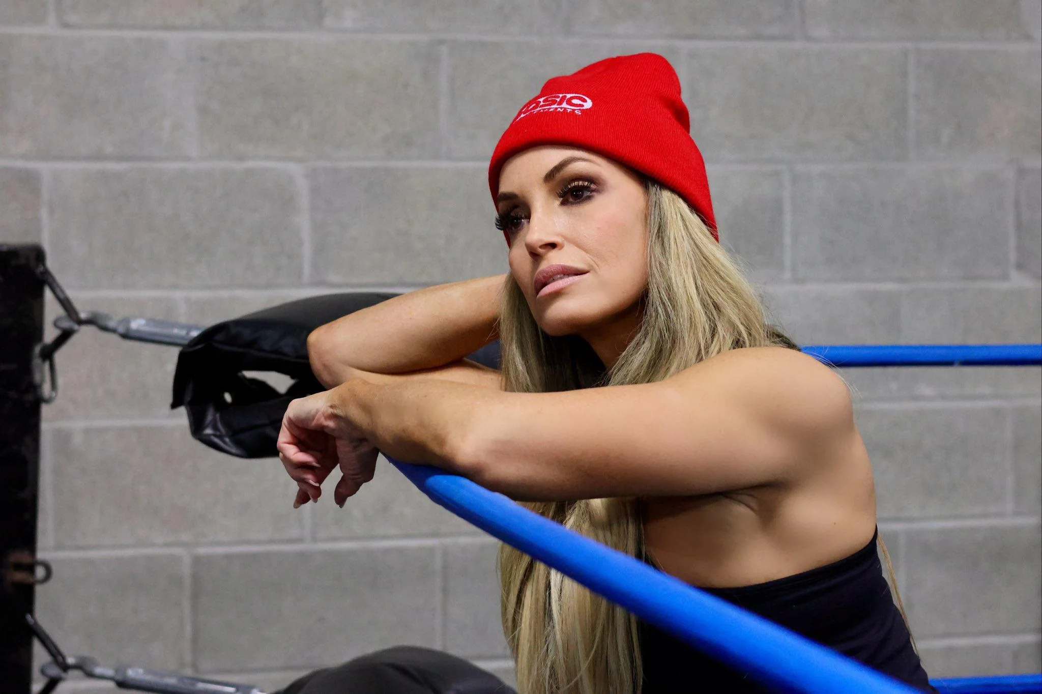 Trish Stratus, 49 picture 1 of 1