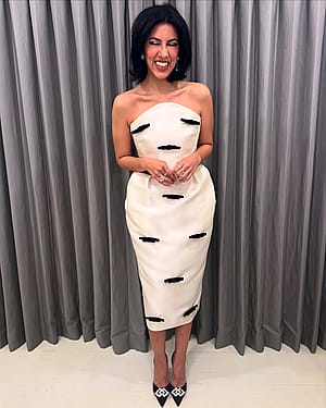 Stephanie Beatriz, 44'