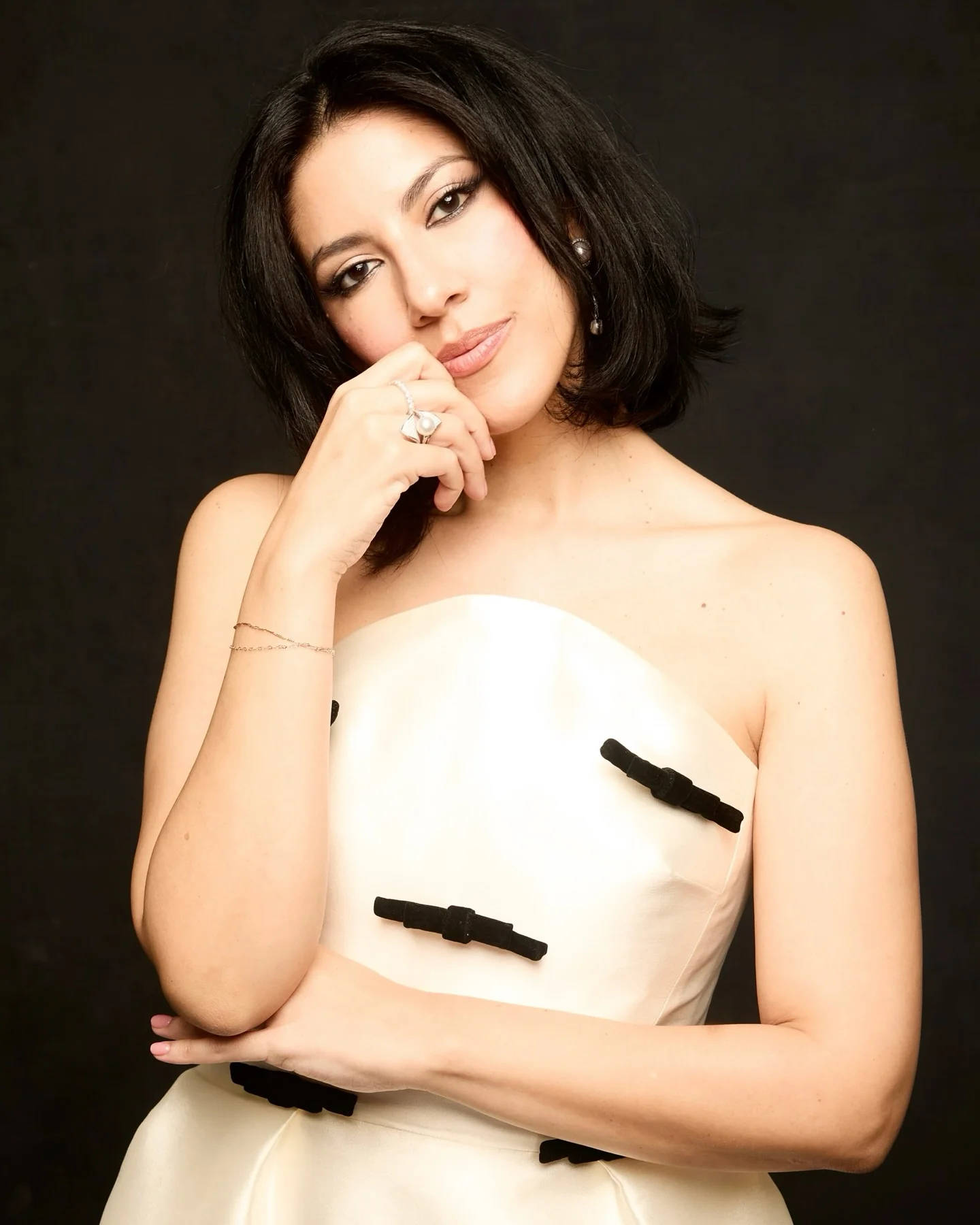 Stephanie Beatriz, 44 picture 2 of 3