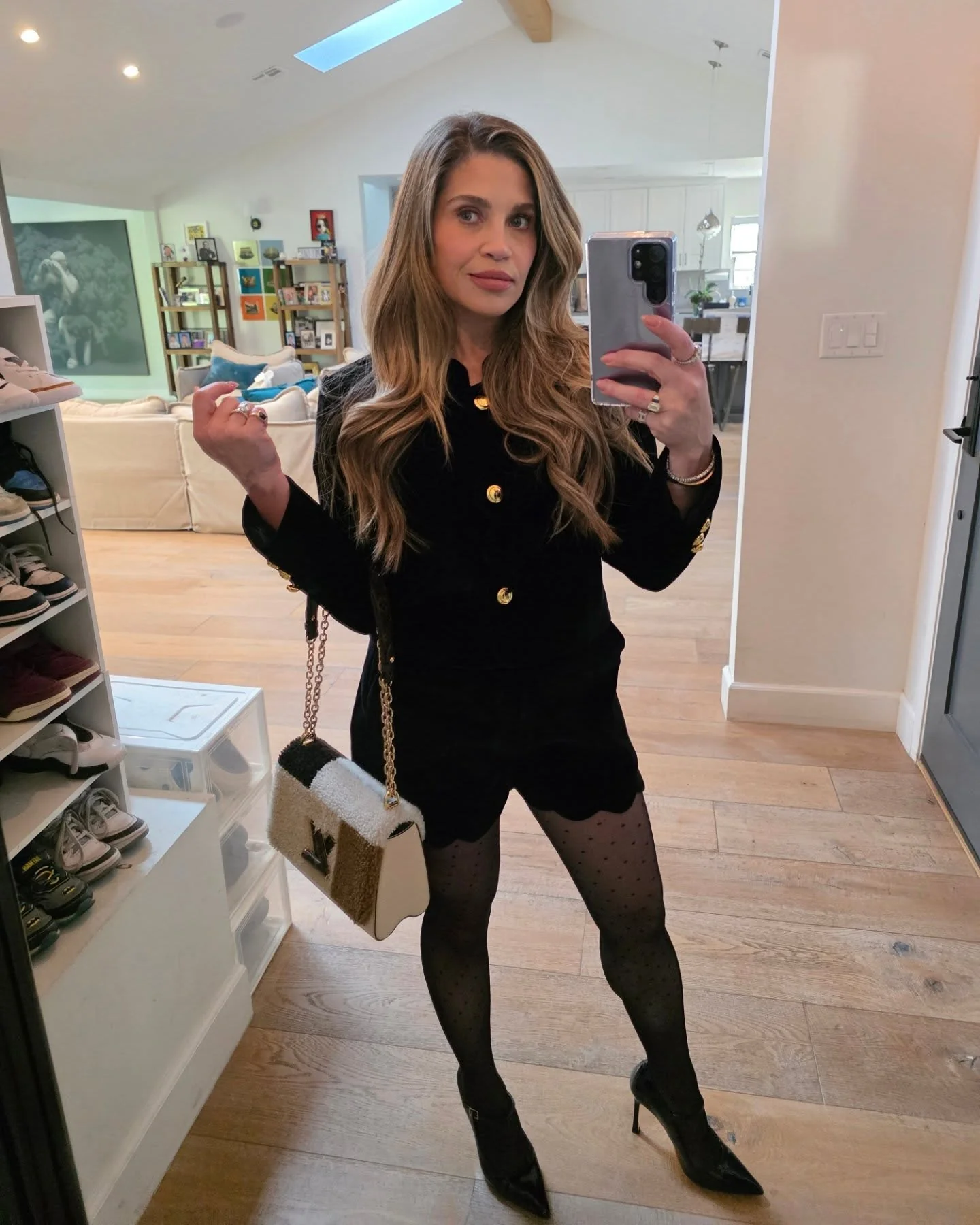 Danielle Fishel, 43 picture 2 of 2