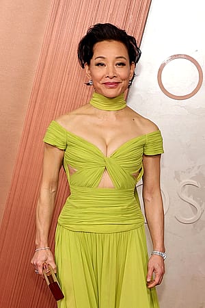 Joan Chen, 63'