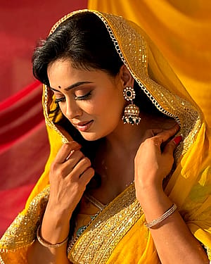 Shweta Tiwari, 44'