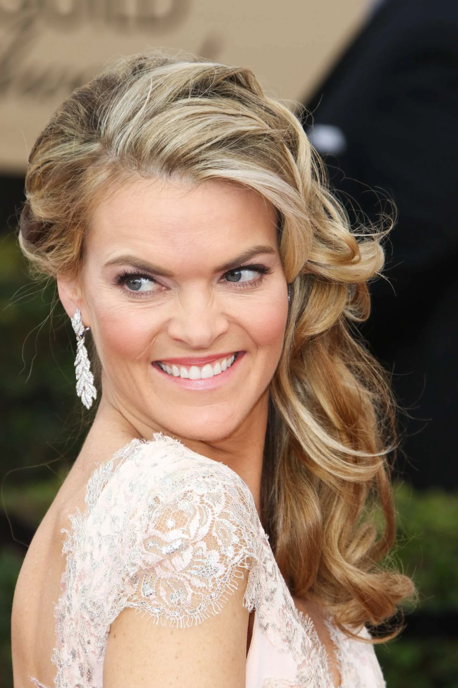 Missi Pyle, 44 picture 2 of 2