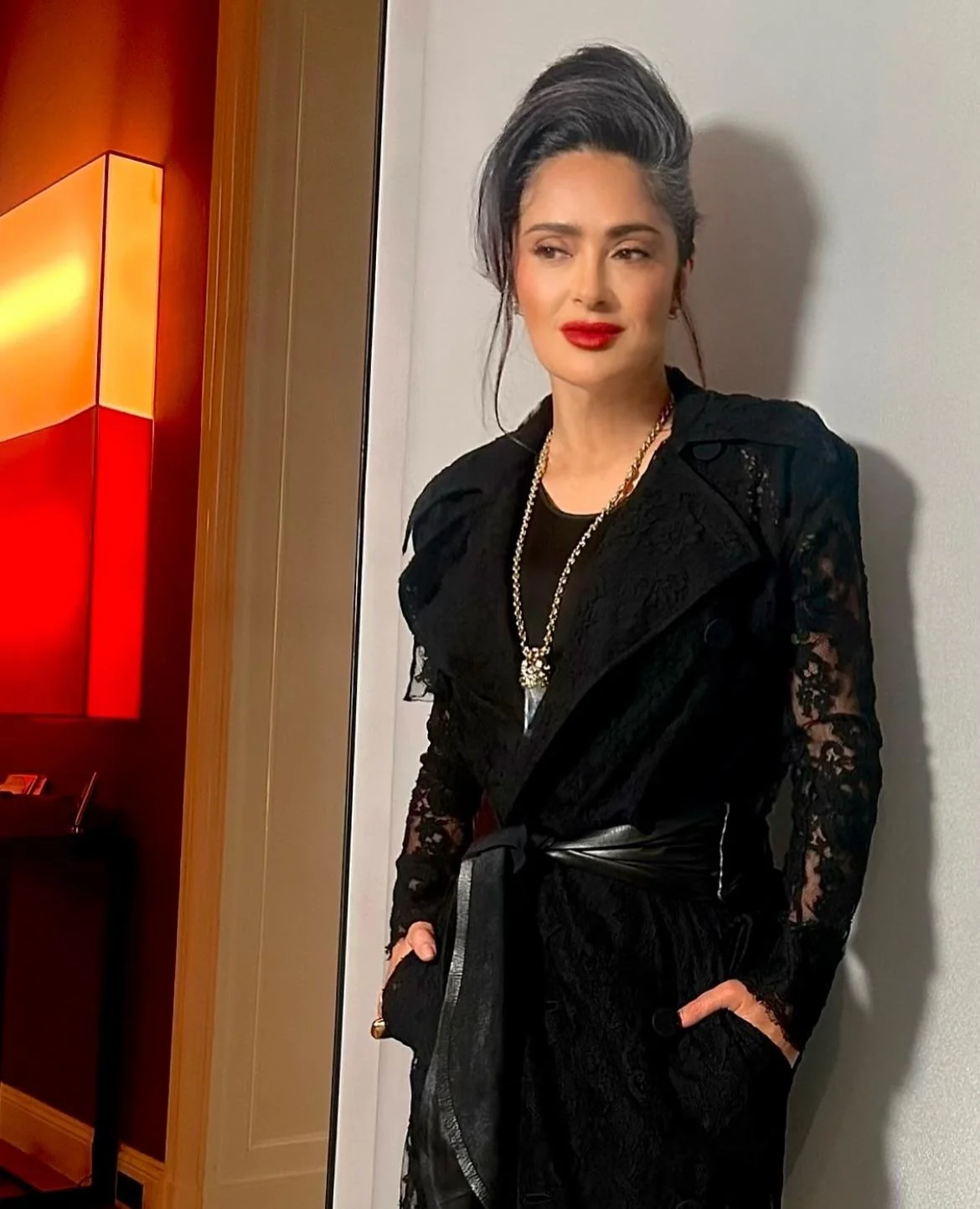 Salma Hayek, 58 picture 2 of 2