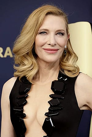 Cate Blanchett, 52'