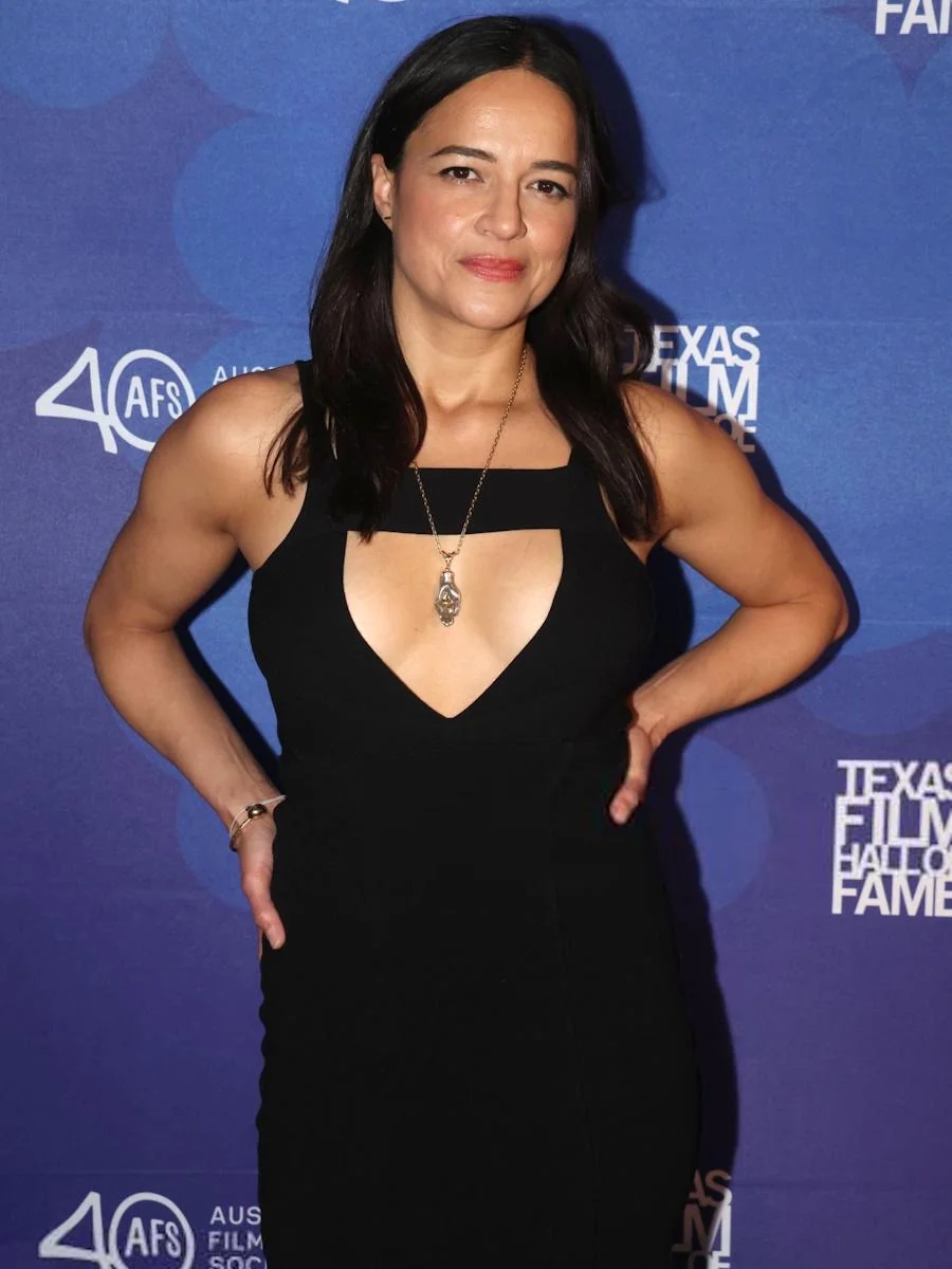 Michelle Rodriguez, 46 picture 1 of 1