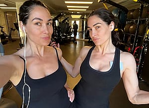Brie and Nikki Garcia, 41'