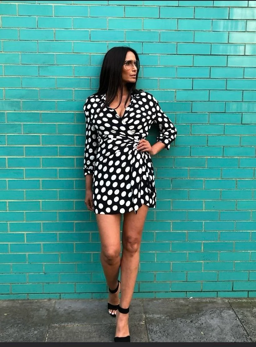 Padma Lakshmi, 54 picture 2 of 3