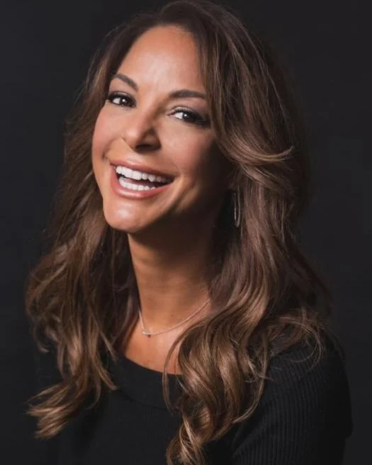 Eva Larue, 58 picture 1 of 1