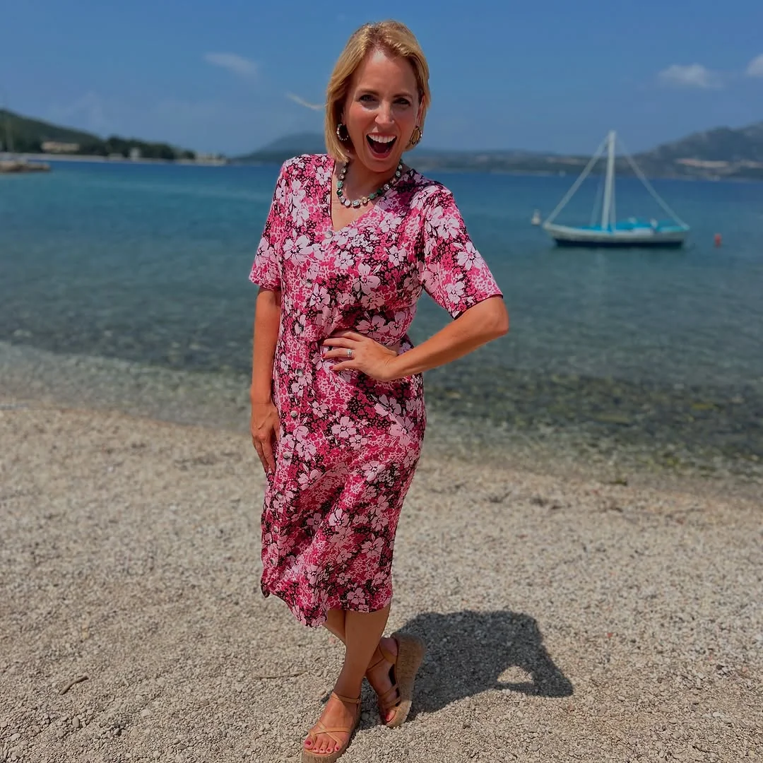 Jasmine Harman, 49 picture 1 of 3