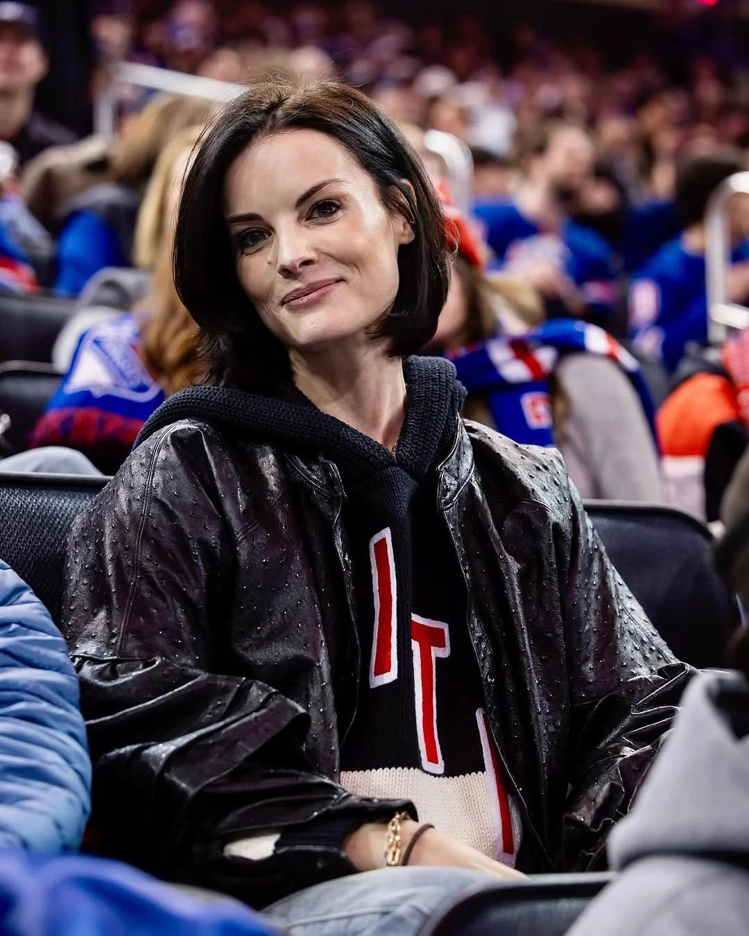 Jaimie Alexander, 40 picture 1 of 2