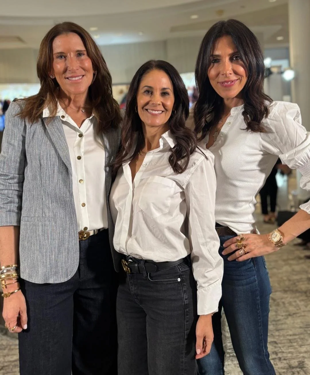 Tracy Wolfson, 49 picture 2 of 2