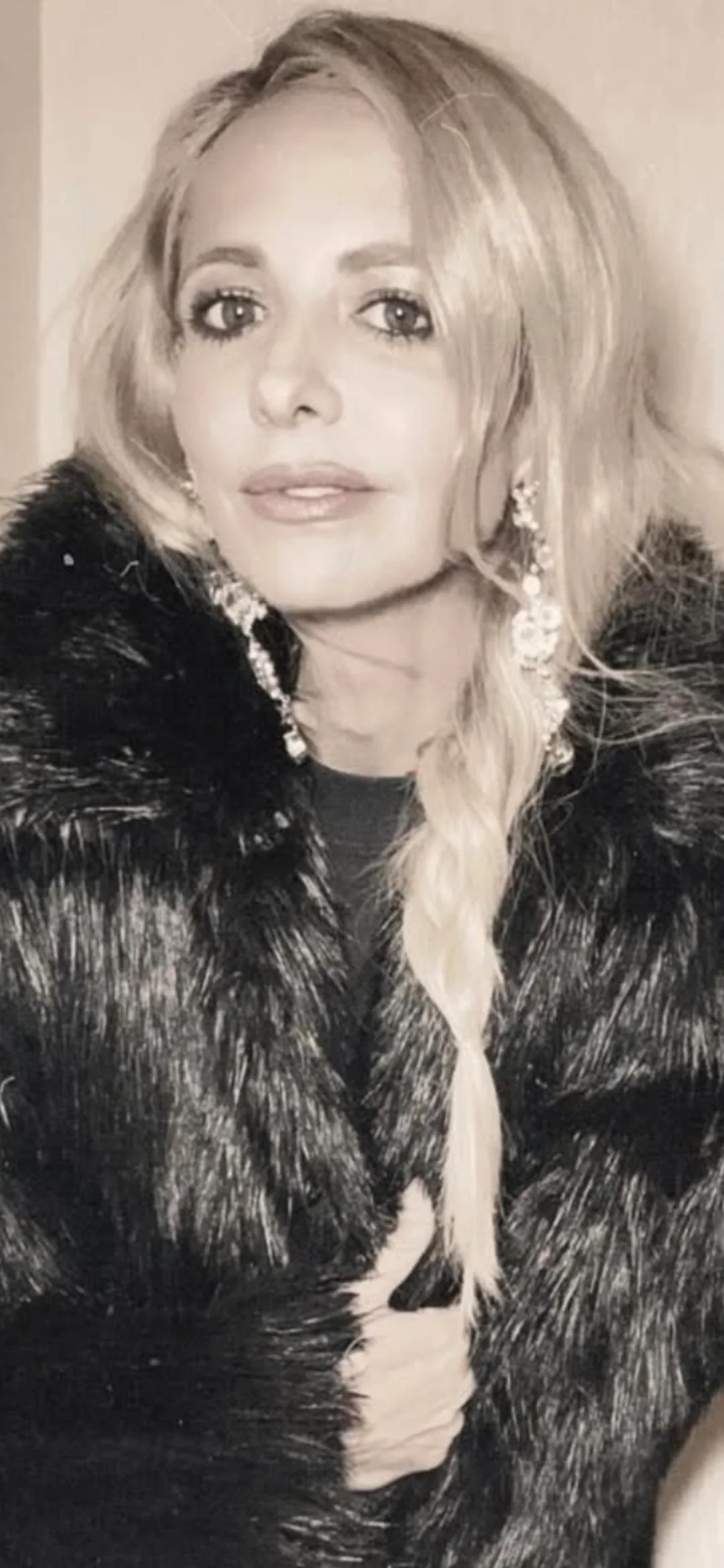 Sarah Michelle Gellar, 47 picture 1 of 2