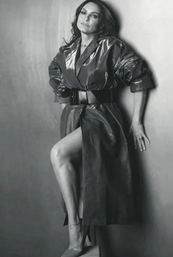 Mariska Hargitay, 61 picture 4 of 10