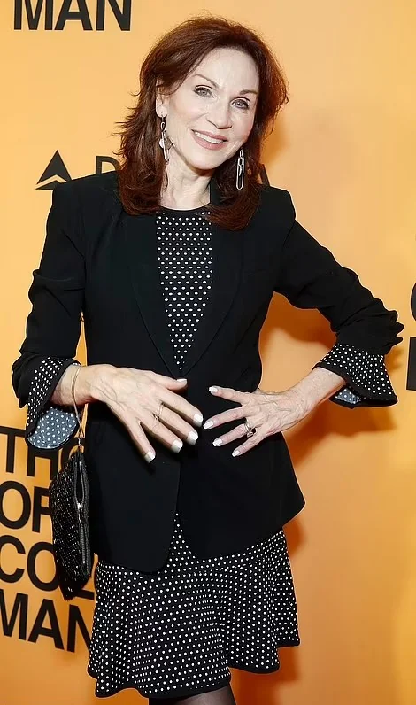Marilu Henner, 69 picture 1 of 1