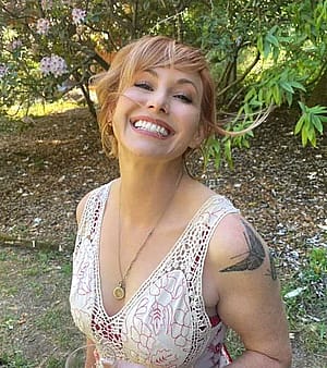 Kari Byron, 47'