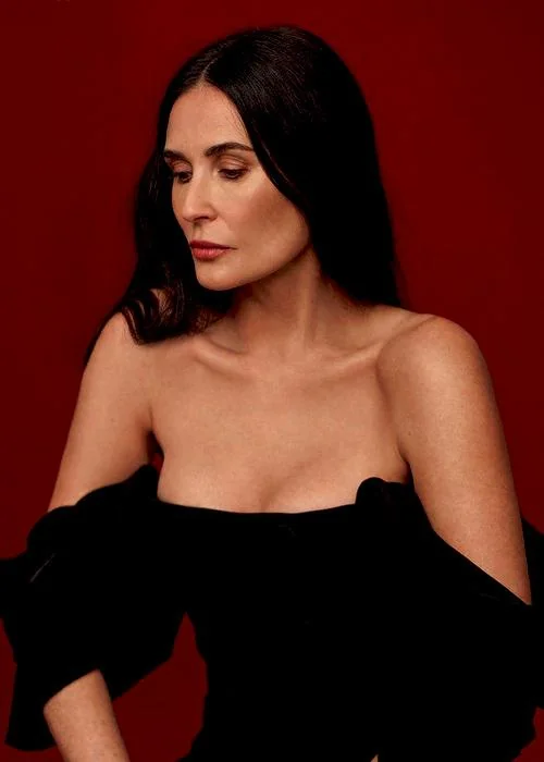 Demi Moore, 61 picture 1 of 1