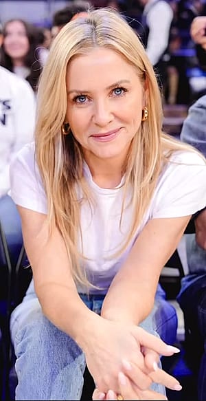 Jessica Capshaw, 48'