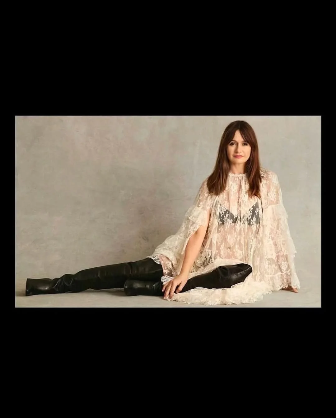 Emily Mortimer, 53 picture 1 of 3