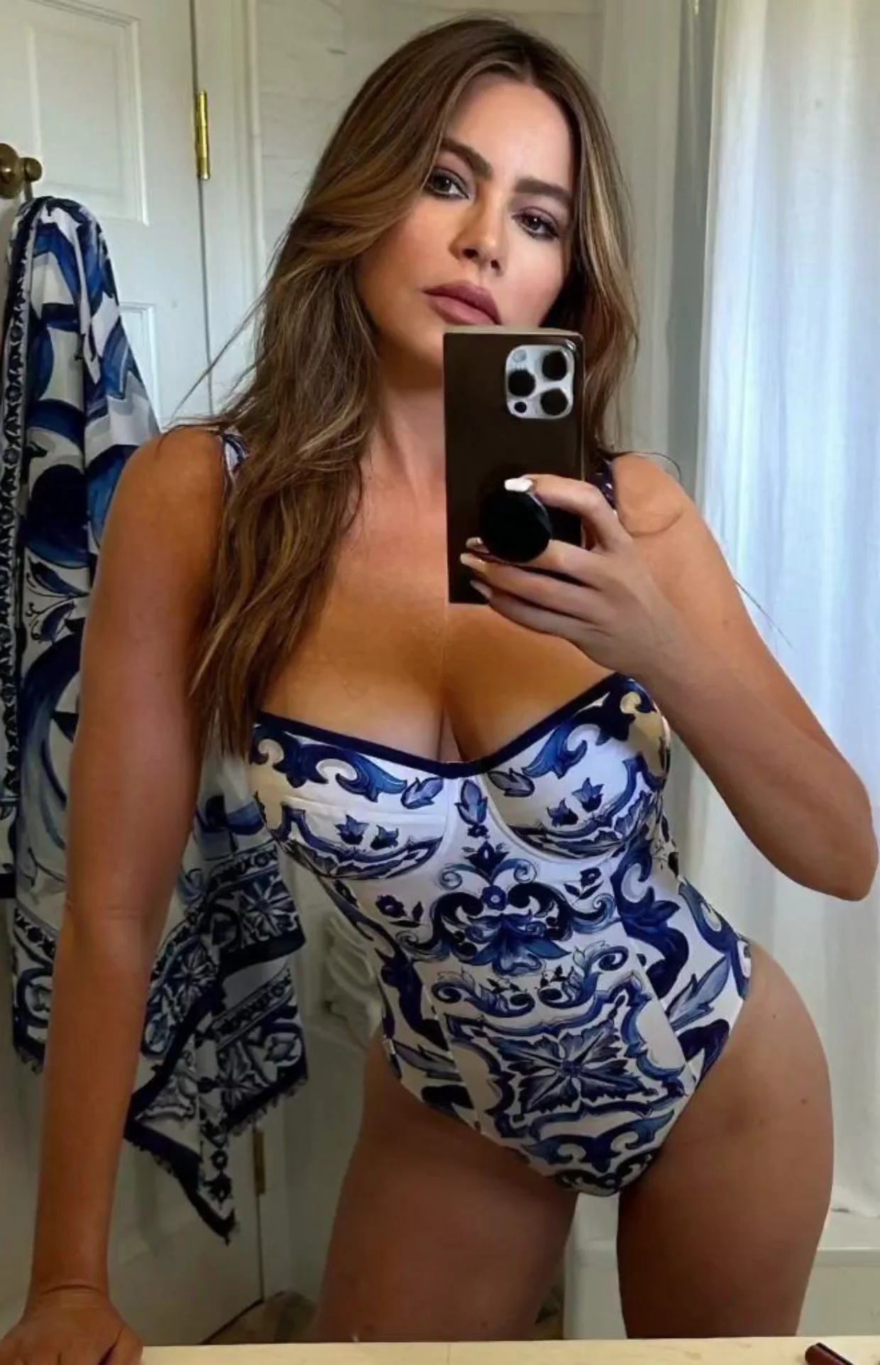 Sofia Vergara, 51 picture 1 of 1