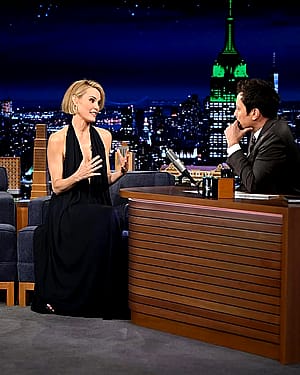 Leslie Bibb, 50'