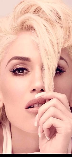 Gwen Stefani, 55'