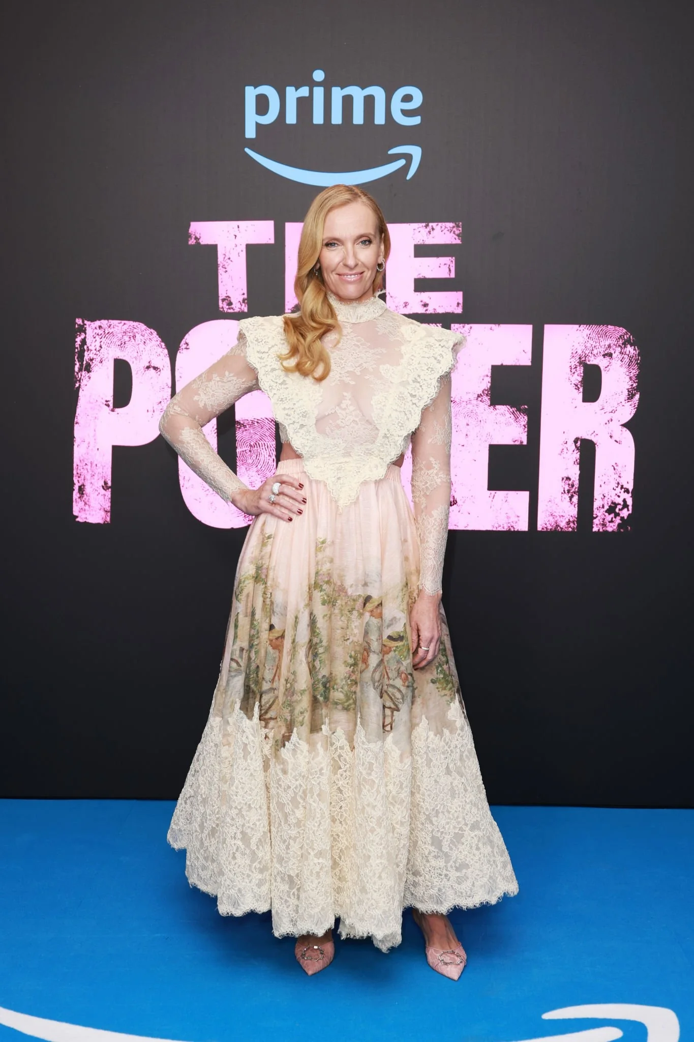 Toni Collette, 50 picture 1 of 7