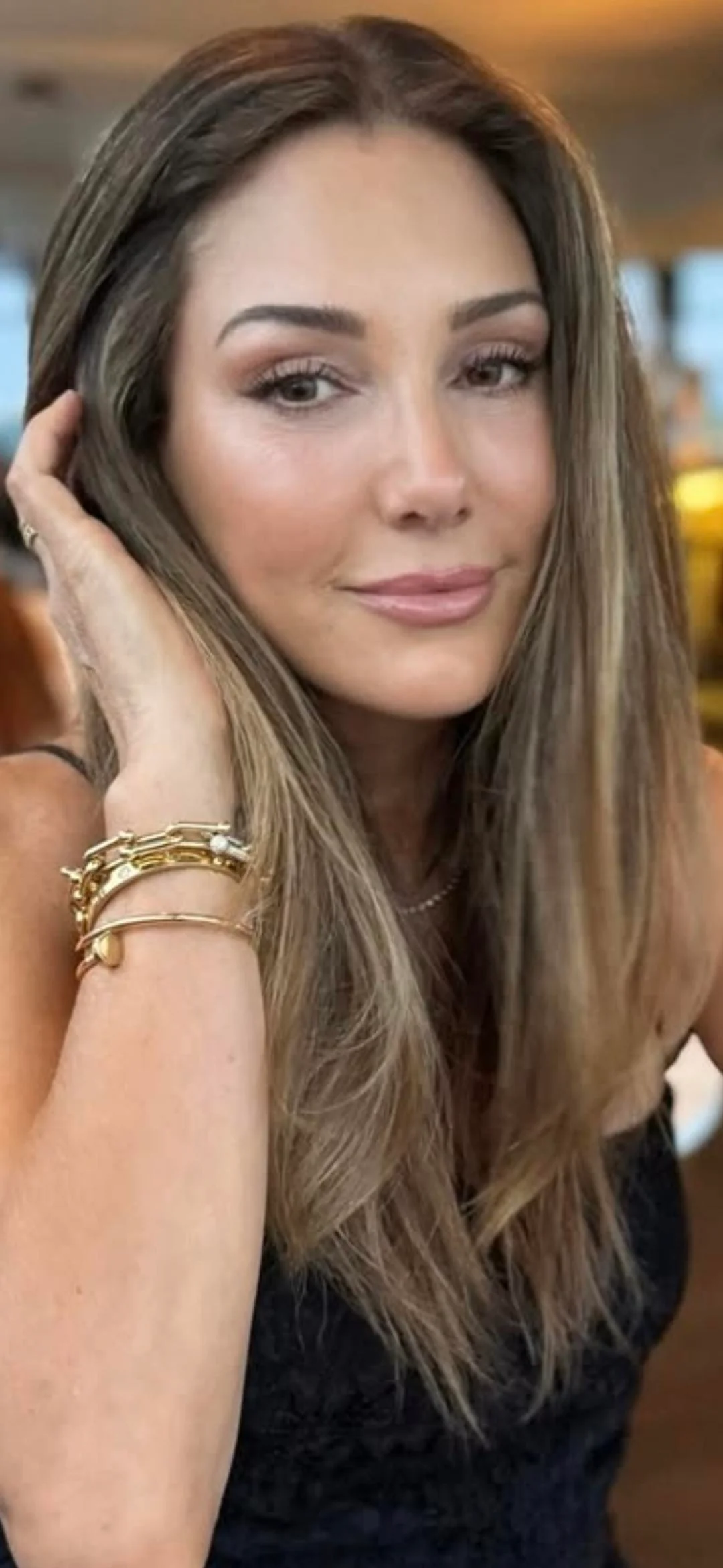Daisy Fuentes, 58 picture 1 of 2