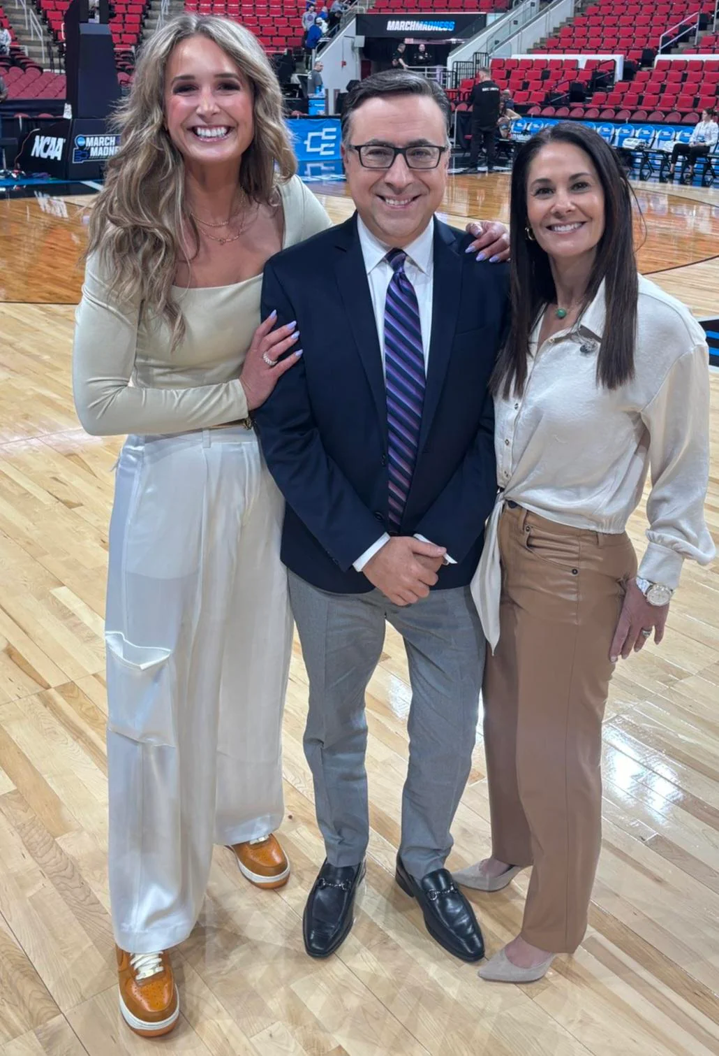Sarah Kustok, 43 and Tracy Wolfson, 50 picture 1 of 2