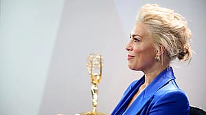 Hannah Waddingham, 50'