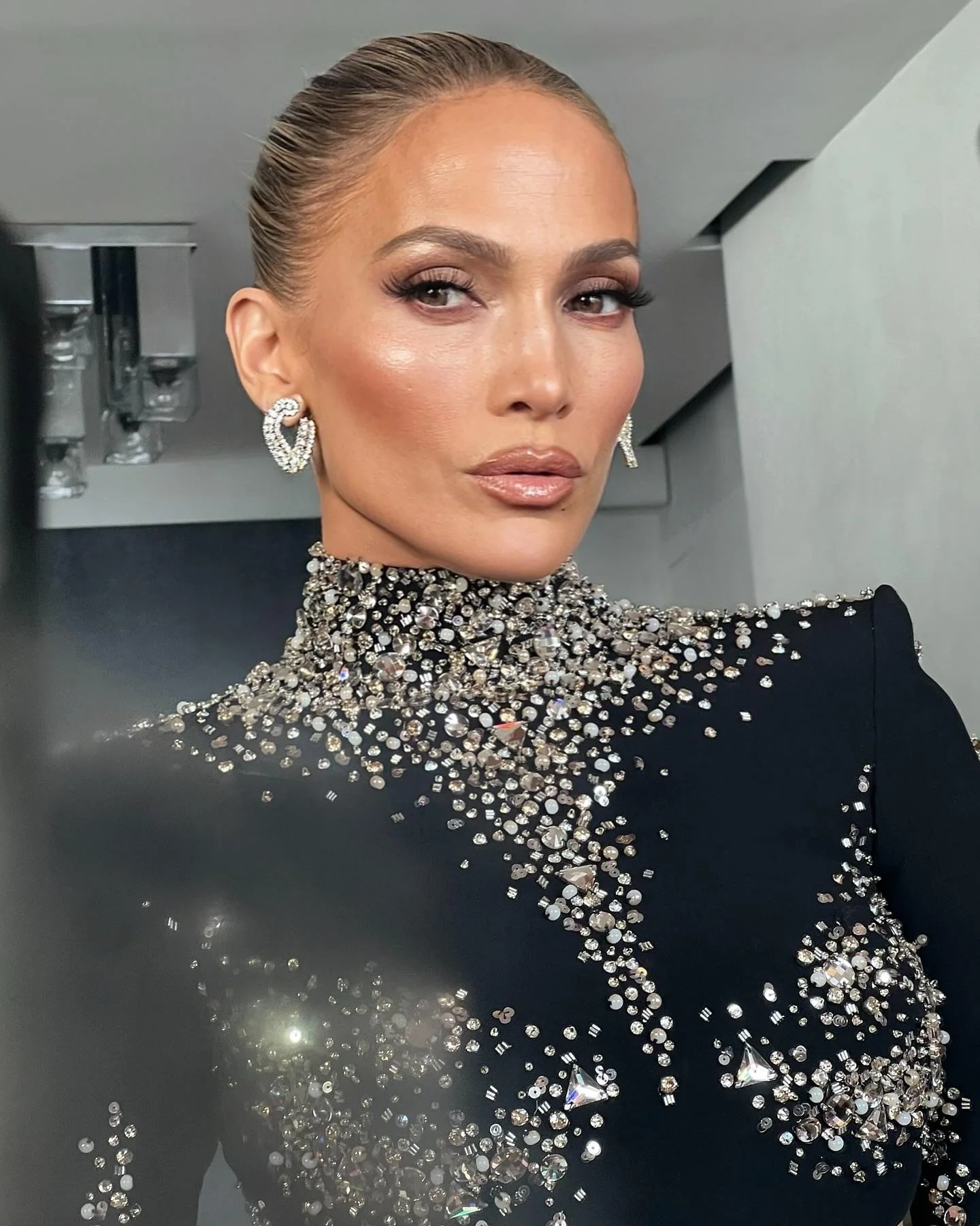 JLo, 55 picture 1 of 1