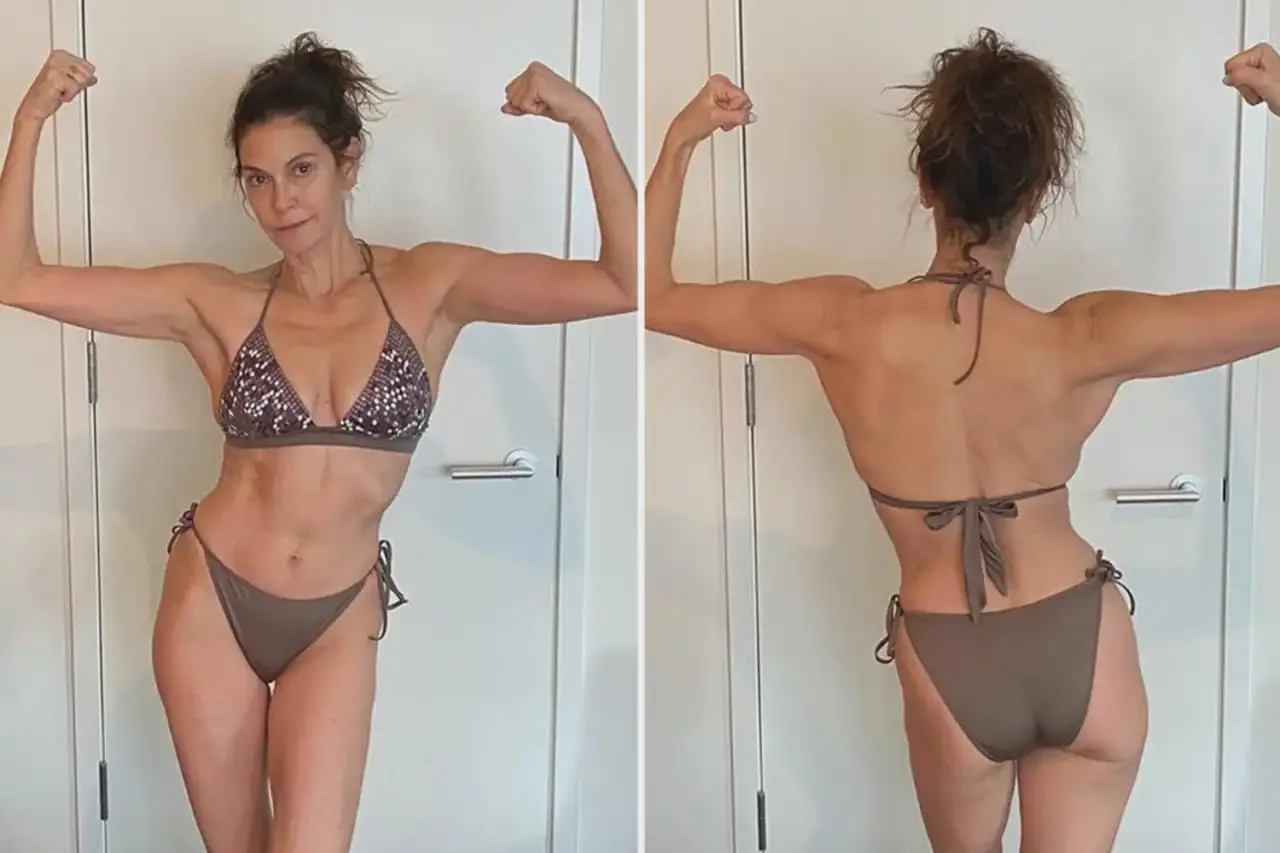 Teri Hatcher, 55 Bikini front and back picture 1 of 1