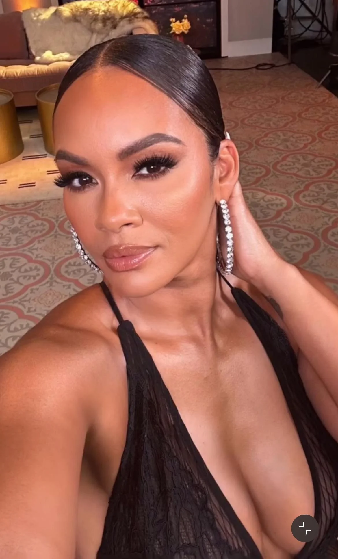 Evelyn Lozada, 49 picture 4 of 6