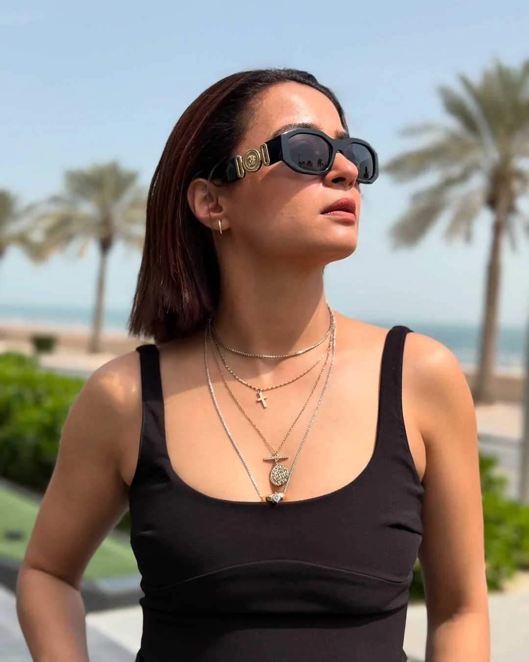 Surveen Chawla, 40 picture 1 of 1