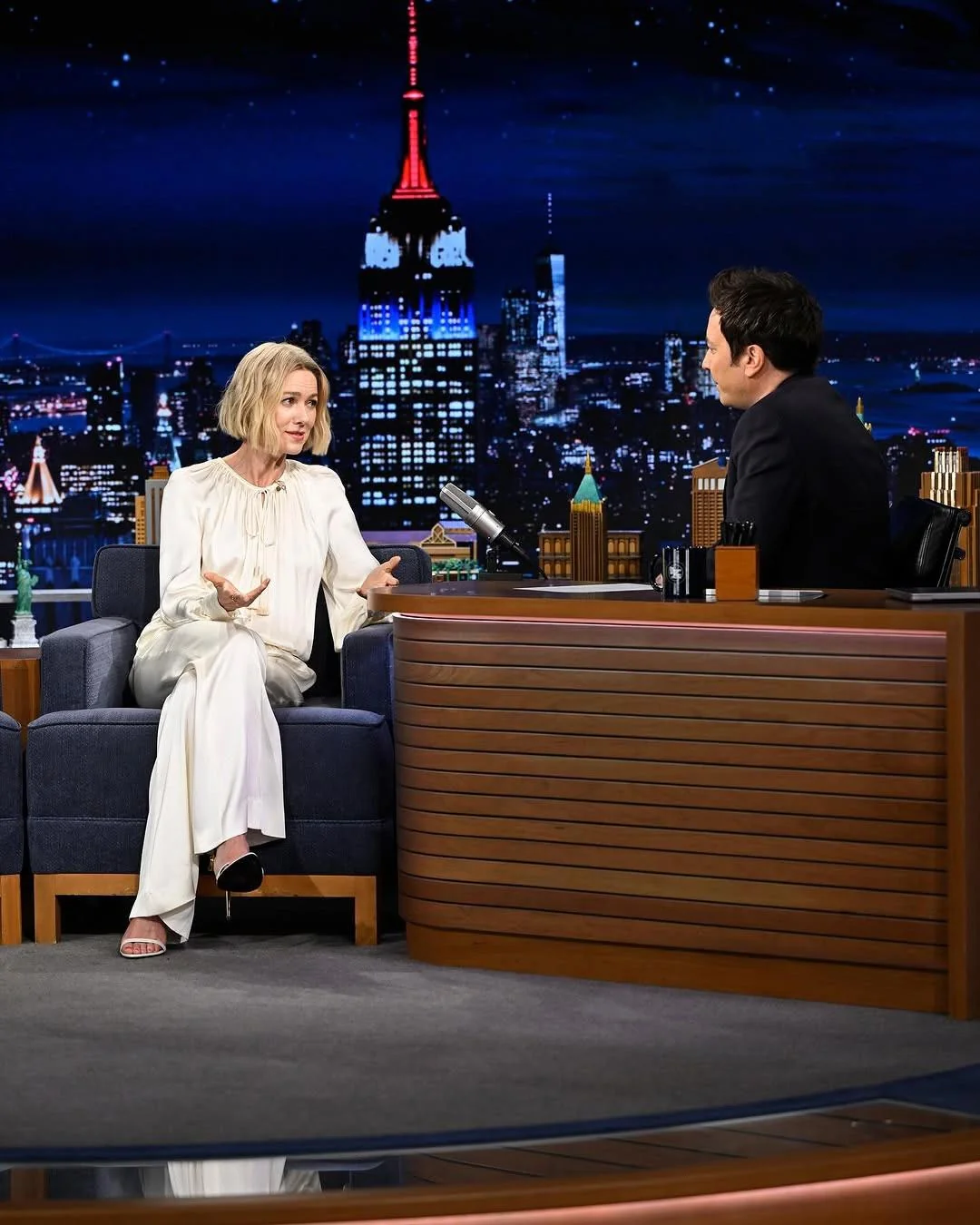 Naomi Watts, 56 picture 3 of 5