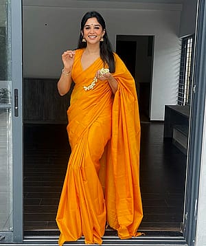 Nyla Usha, 41'
