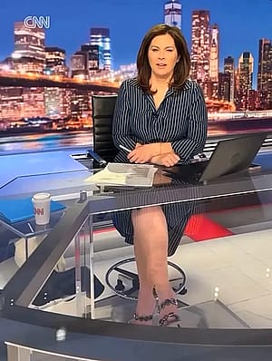 Erin Burnett, 48'